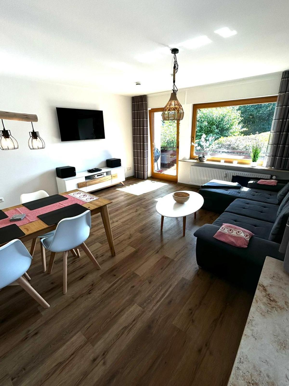 Staufenhirsch Apartment Оберщауфен Екстериор снимка