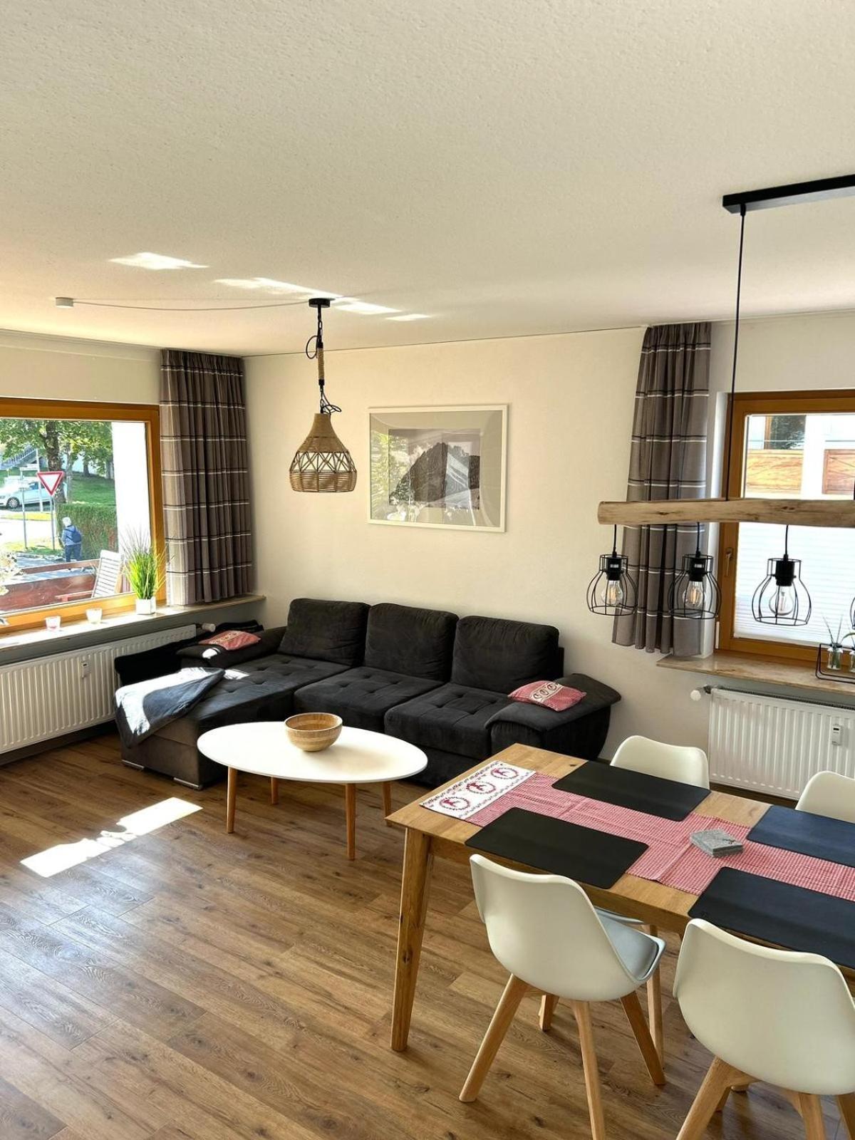 Staufenhirsch Apartment Оберщауфен Екстериор снимка